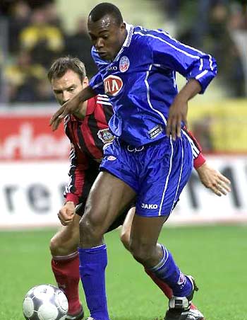 无论是防守 无论是防守